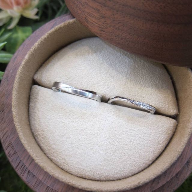 【COLANY(コラニー)の口コミ】 樹や花をモチーフにしたデザインで、他のブランドにはない個性的なデザイ…