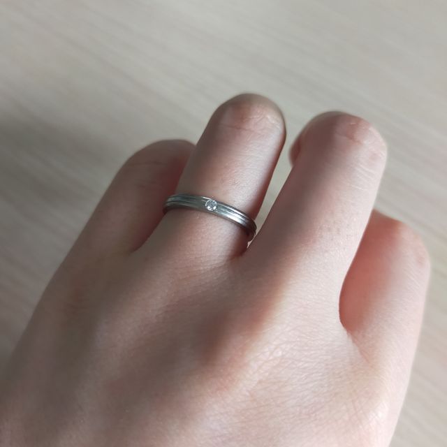 【アイプリモ(I-PRIMO)の口コミ】 指輪のデザインがシンプルで普段の生活に馴染みやすいものを探していた。…