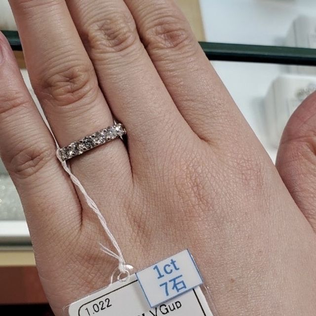 【LEHAIM(レハイム)の口コミ】 ひねりのない、王道のデザインが好きな方にはお得だし、ダイヤも綺麗でお…