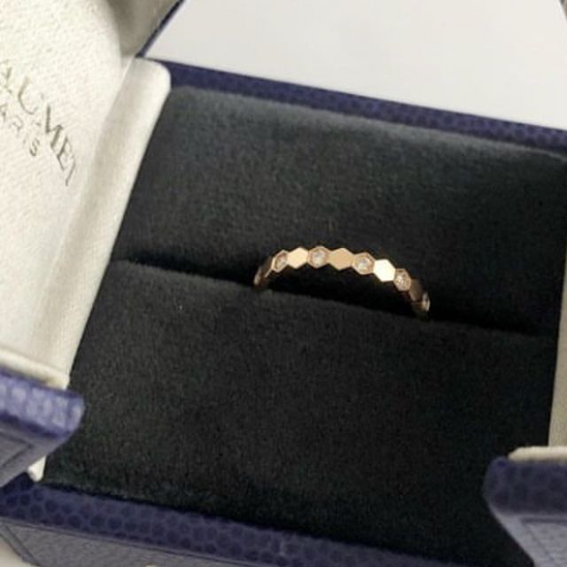 【ショーメ(CHAUMET)の口コミ】 はちがイメージされているという六角形のデザインは、他にはないものだっ…