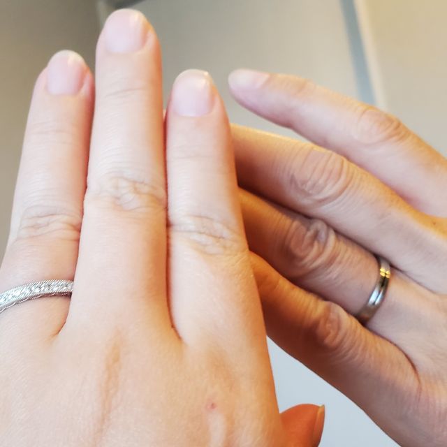 【エクセルコダイヤモンド(EXELCO DIAMOND)の口コミ】 ペアになっているものを購入するのではなく、同じブランドでそれぞれが好…