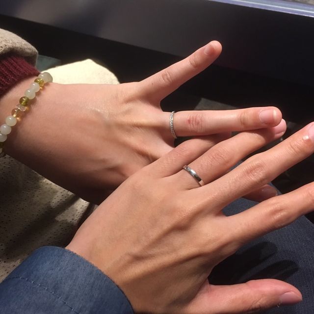 【銀座ダイヤモンドシライシの口コミ】 婚約指輪を購入しない代わりに豪華な結婚指輪が欲しいと思っていたので、…
