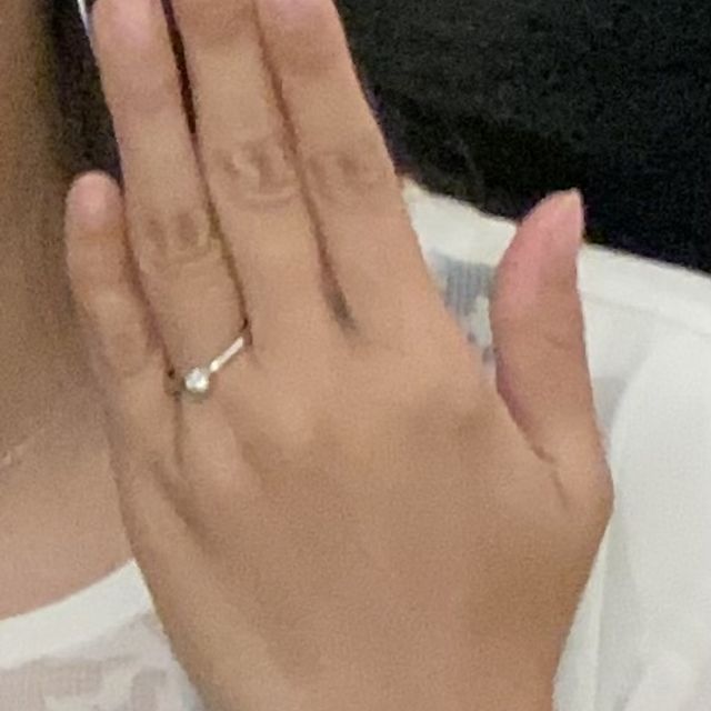 【アイプリモ(I-PRIMO)の口コミ】 リング自体はシンプルなデザインでも、他とあまり被らないような台座のデ…