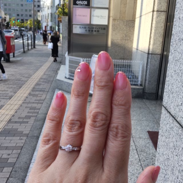 【アイプリモ(I-PRIMO)の口コミ】 一目惚れです。
指に似合う診断をして頂いたときに最初に提示していただい…