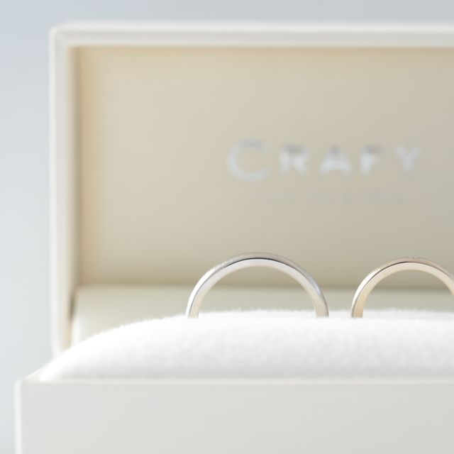 【CRAFY(クラフィ)の口コミ】 自分たちでオリジナルの指輪を作れるので、ここに決めました。
指輪はシン…