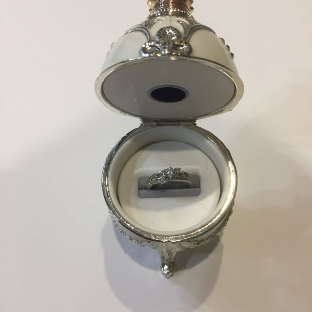 【JEWELRY  KAMATA(ジュエリーかまた)の口コミ】 今の妻にどうしても婚約指輪を買ってあげたくて、さまざまな店やブランド…
