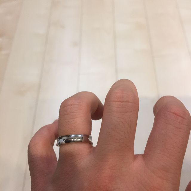 【JEWELRY  KAMATA(ジュエリーかまた)の口コミ】 婚約指輪を購入した時の店の方の対応がとても良かった為、結婚指輪もここ…