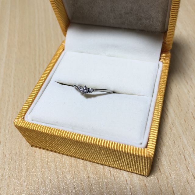 【ケイウノ ブライダル(K.UNO BRIDAL)の口コミ】 私たちは普段使いもでき、フォーマルからカジュアルまで場所を選ばず使え…