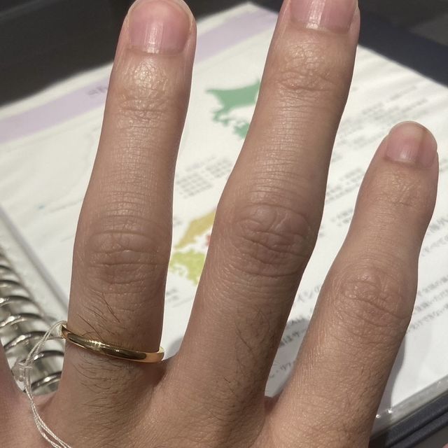 【銀座ダイヤモンドシライシの口コミ】 ハイブランドほどは高くないが、質の良い指輪。
つけた時の付け心地が良く…