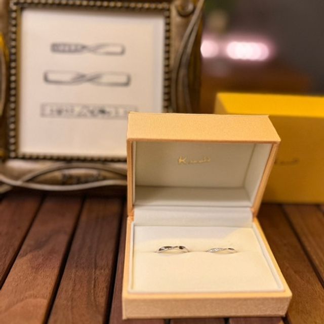 【ケイウノ ブライダル(K.UNO BRIDAL)の口コミ】 自分でデザインを決めることができるのが1番のポイントでした。デザイナー…