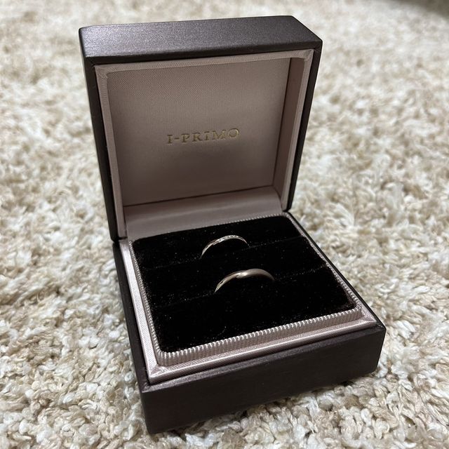 【アイプリモ(I-PRIMO)の口コミ】 シルバーやゴールドだと指輪が目立ちすぎてしまうが、ブラウンゴールドの…