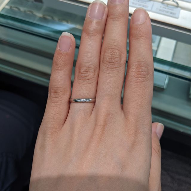 【アイプリモ(I-PRIMO)の口コミ】 着け心地が良く、かつダイヤモンドがきれいな指輪を探していて、店員さん…