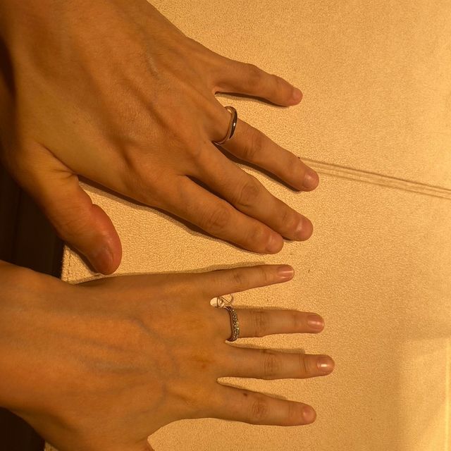 【グラフ(GRAFF)の口コミ】 ダイヤモンドの輝きがすごくとても綺麗です。結婚指輪と婚約指輪が重ね付…