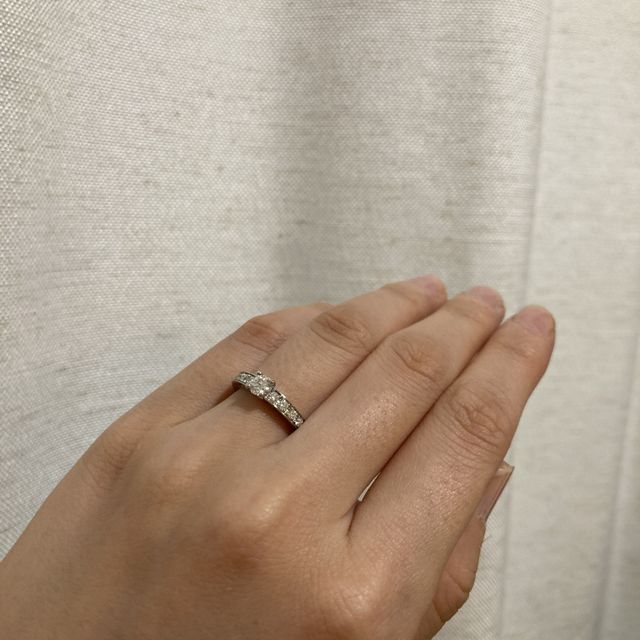 【ブルガリ(BVLGARI)の口コミ】 彼がブルガリのマリーミーの結婚指輪をとても気に入ったこと、私がほしい…