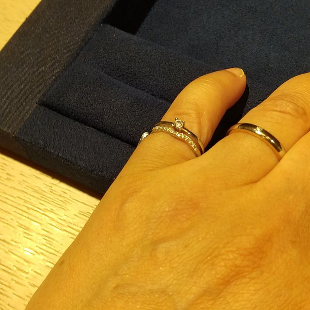 【BONDS(ボンズ)の口コミ】 プラチナとゴールドの指輪 強度もあります 
価格は一つ49000円 格安ですが…