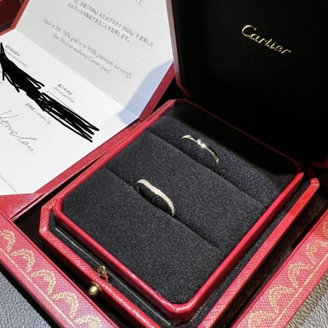 【カルティエ(Cartier)の口コミ】 元々カルティエに憧れがあり、結婚指輪を検討する際に試着した3石のバレリ…