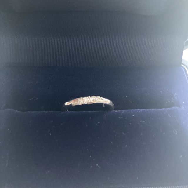 【銀座ダイヤモンドシライシの口コミ】 好みのデザインなのと、希望していた予算内だったのが決め手でした。
アフ…