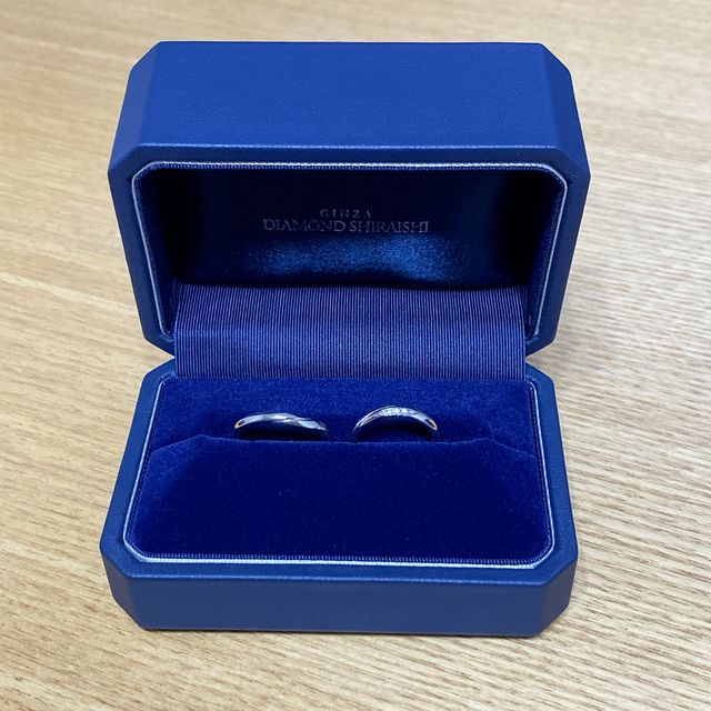 【銀座ダイヤモンドシライシの口コミ】 指輪の内側も丸く削られているので、スルッと着脱できるのが良いと思いま…
