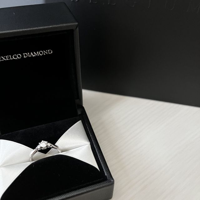 【エクセルコダイヤモンド(EXELCO DIAMOND)の口コミ】 V字やウェーブなども試着させていただきましたがミル打ち加工もとても指を…