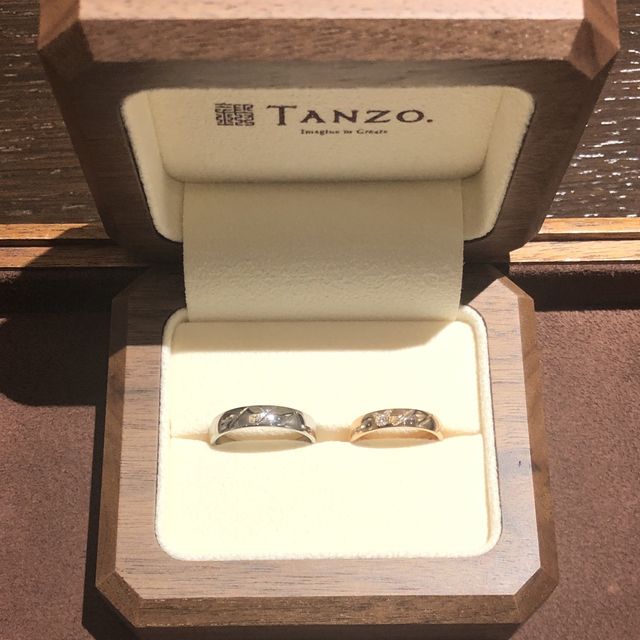 【TANZO.(鍛造指輪)の口コミ】 デザイン。
大方決まっていたデザインを伝えて、そこから担当してくれた方…