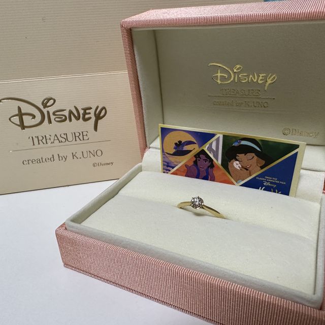 【ケイウノ ブライダル(K.UNO BRIDAL)の口コミ】 2人ともディズニーが好きだったのとダイヤの輝きがとても綺麗だったのでこ…