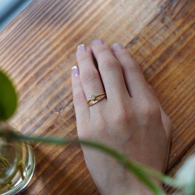 【THREE TREES(スリーツリーズ)の口コミ】 指輪のデザインがちょっと変わってるものだった為、作成可能か不安で、1度…