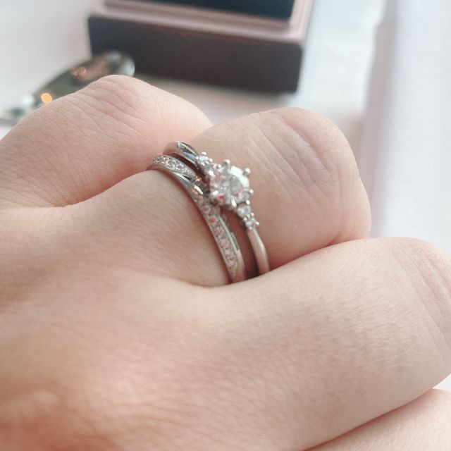 【アイプリモ(I-PRIMO)の口コミ】 【リングについて】
元々はインターネットサイトを見てこのセットリングに…