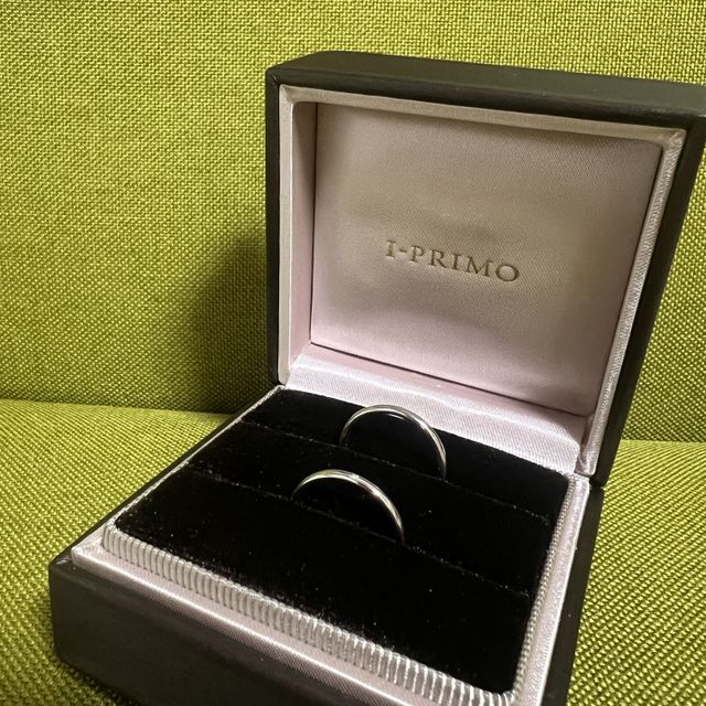 【アイプリモ(I-PRIMO)の口コミ】 シンプルで年齢を重ねてもずっとつけていられるデザイン。ザ、結婚指輪と…