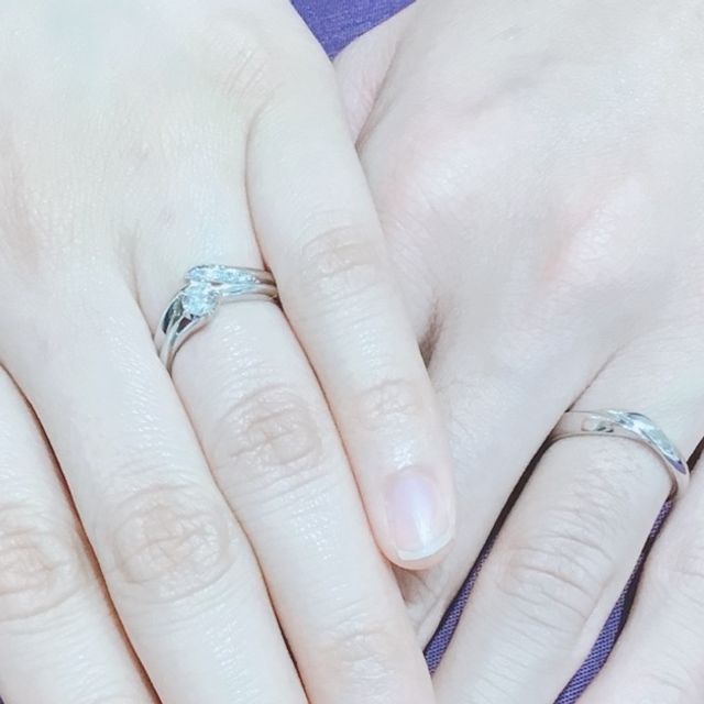 【俄(にわか)の口コミ】 プロポーズの時に初桜UIZAKURAの婚約指輪をいただきました。
その時に旦那…