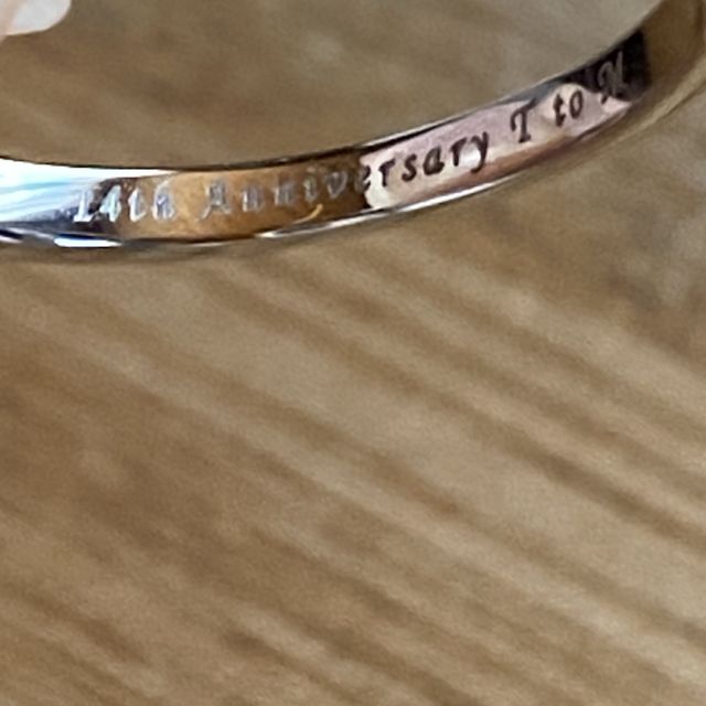 【アイプリモ(I-PRIMO)の口コミ】 最初、違うデザインの物を買う予定でしたが、
お店の方に、私の指に似合う…