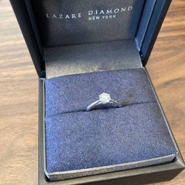 【ラザール ダイヤモンド(LAZARE DIAMOND)の口コミ】 多くの種類のリングから気に入ったデザインのリングが見つけられたことと…