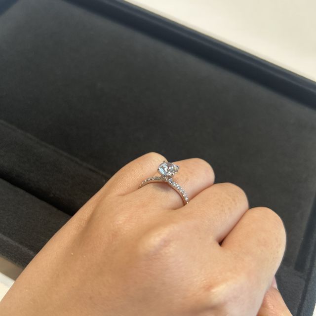 【BRILLIANCE+(ブリリアンスプラス)の口コミ】 指輪の決め手は、やはり求めていたデザインとダイヤモンドのランク・大き…
