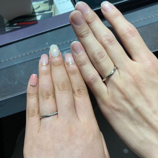 【俄(にわか)の口コミ】 婚約指輪を先に決めて、それと重ね付けが綺麗にできる結婚指輪を提案して…