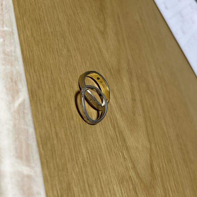 【杢目金屋(もくめがねや)の口コミ】 木目のデザインが唯一無二なところが決め手。
他社の木目とは違い、同じデ…