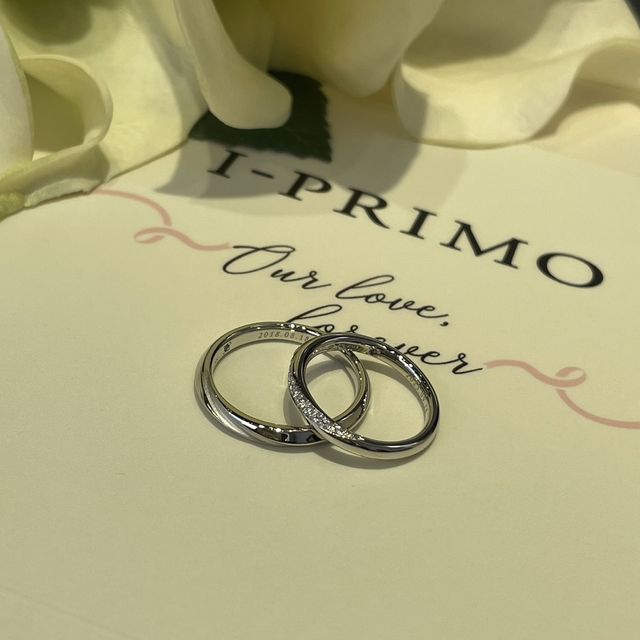 【アイプリモ(I-PRIMO)の口コミ】 ダイヤの入り方がとても綺麗でどの角度から見ても美しいデザインが気に入…