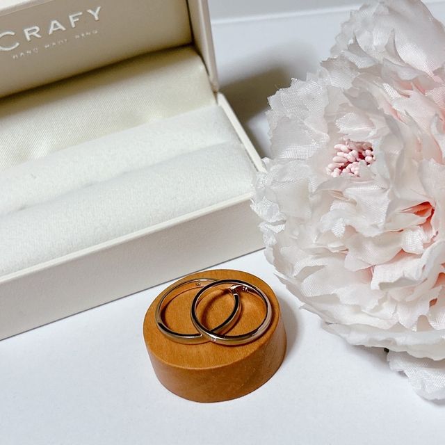 【CRAFY(クラフィ)の口コミ】 指輪のデザインが迷うくらい豊富で
どれにしようか悩むくらいありました。…
