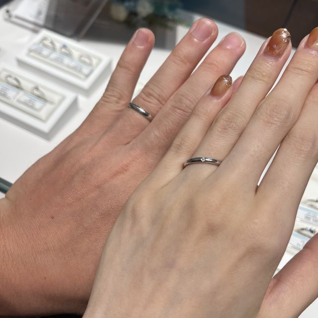 【銀座ダイヤモンドシライシの口コミ】 シンプルなデザインで毎日つけていても飽きることなく、違和感ないものを…