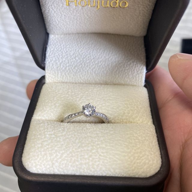 【宝寿堂(ほうじゅどう)の口コミ】 値段と質のバランスが良く
接客が良かった。
値段は宝石店なので比較的安…