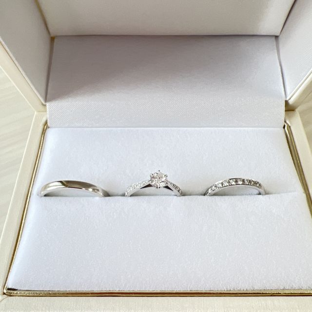 【宝寿堂(ほうじゅどう)の口コミ】 品質が良いのに低価格で文句なしでした！
台座のデザインもこんなものがい…