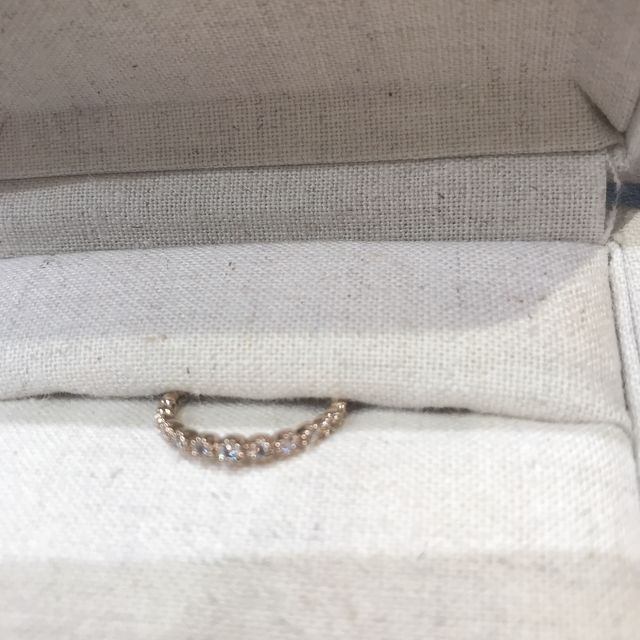 【SIENAROSE(シエナロゼ)の口コミ】 予めネットでデザインを見ており、人気もあった指輪でした。他にも気にな…