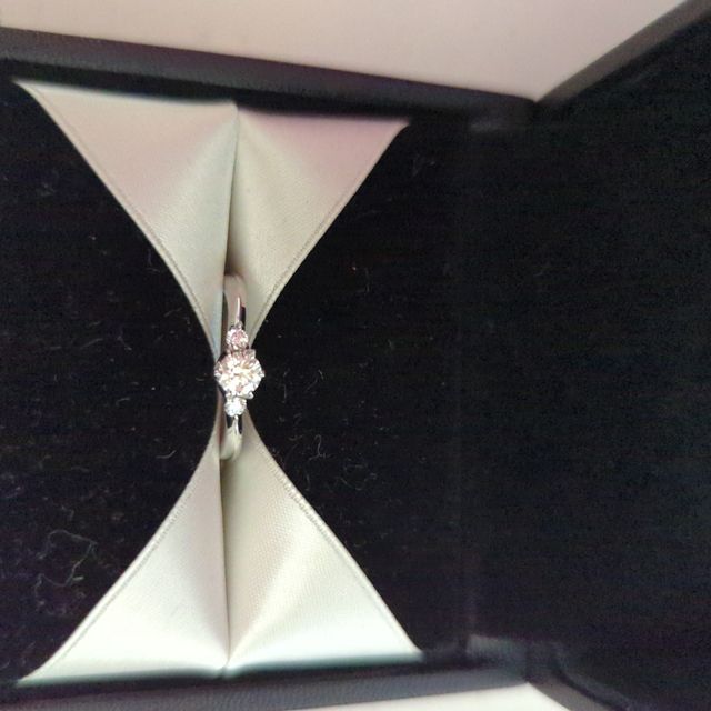 【エクセルコダイヤモンド(EXELCO DIAMOND)の口コミ】 婚約指輪検討中で1店舗目で来店しました。着用した瞬間、「これだ！」と思…