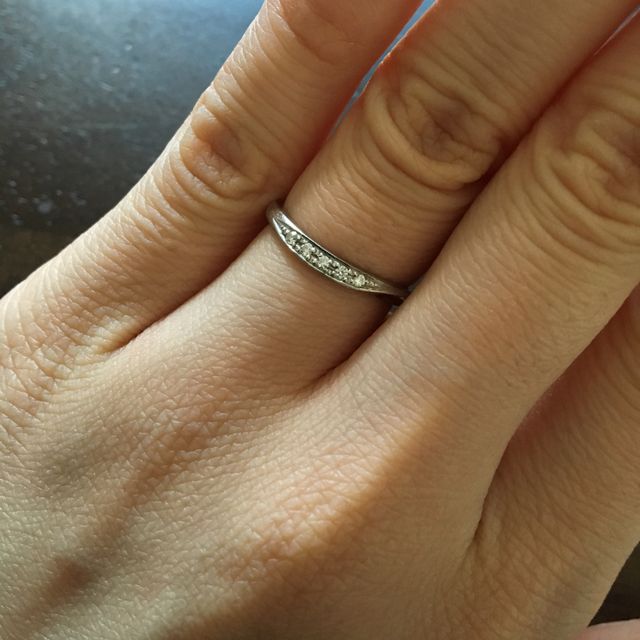 【ラザール ダイヤモンド(LAZARE DIAMOND)の口コミ】 婚約指輪としたもらった物がlazarediamondさんの指輪でした。婚約指輪と結…