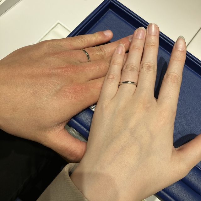 【銀座ダイヤモンドシライシの口コミ】 一番の決め手はデザインです。今後もずっと飽きないようにシンプルなもの…