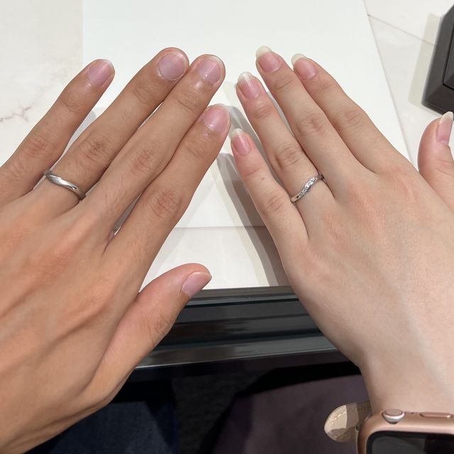 【アイプリモ(I-PRIMO)の口コミ】 ウェーブの形状で手を綺麗に見せたいという点が決め手でした。また、価格…