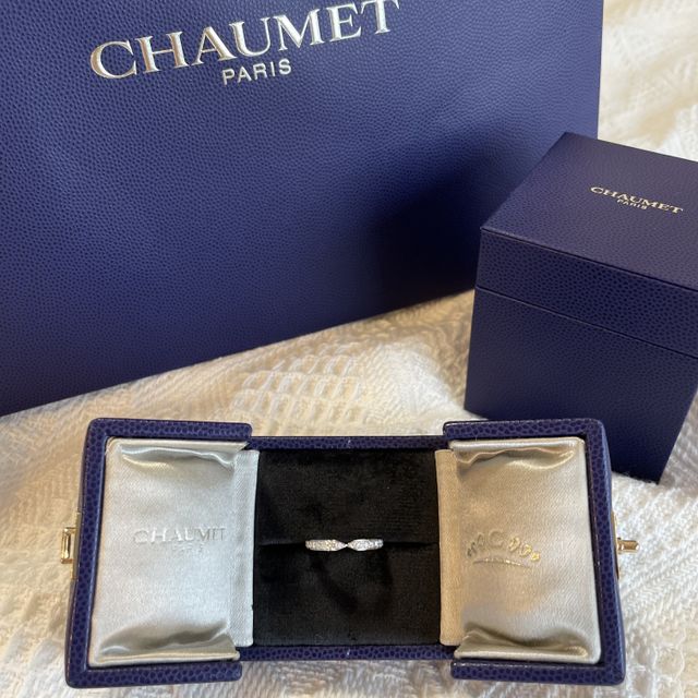 【ショーメ(CHAUMET)の口コミ】 日常生活でも付けっぱなしにしたかったので、婚約指輪としても結婚指輪と…