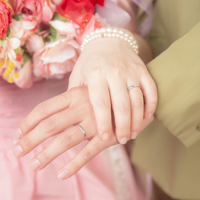 【エクセルコダイヤモンド(EXELCO DIAMOND)の口コミ】 婚約指輪を購入していないので、ダイヤ付きの結婚指輪がいいなと思いこの…