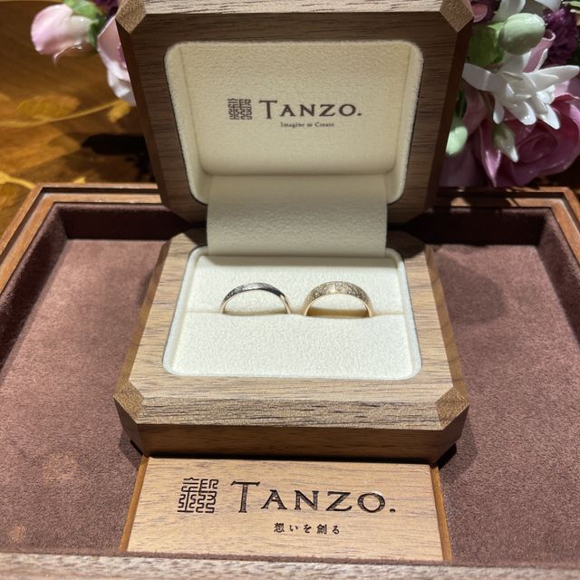 【TANZO.(鍛造指輪)の口コミ】 【デザイン、テイスト、素材】
働く人に合わせた種類があるなと思いました…