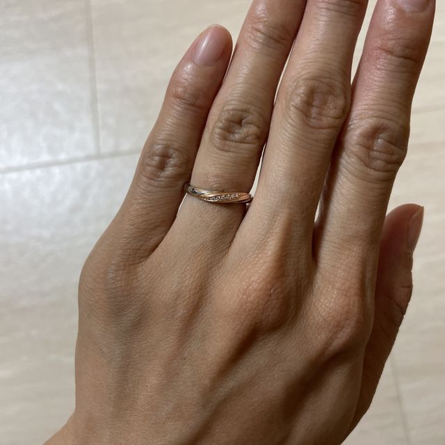 【4℃ BRIDAL(ヨンドシーブライダル)の口コミ】 他のブランドも見ましたが、気にいるデザインがなかったり価格帯が想定よ…