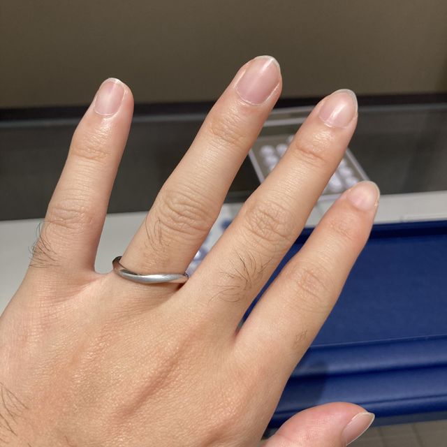 【銀座ダイヤモンドシライシの口コミ】 個人的にシンプルなデザインを想定していて、スパイラルはカジュアルなイ…