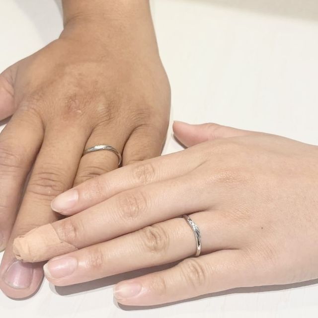 【TOWA(永遠)の口コミ】 デザインはウェーブでダイヤが入っているものにしたかったのでイメージに…